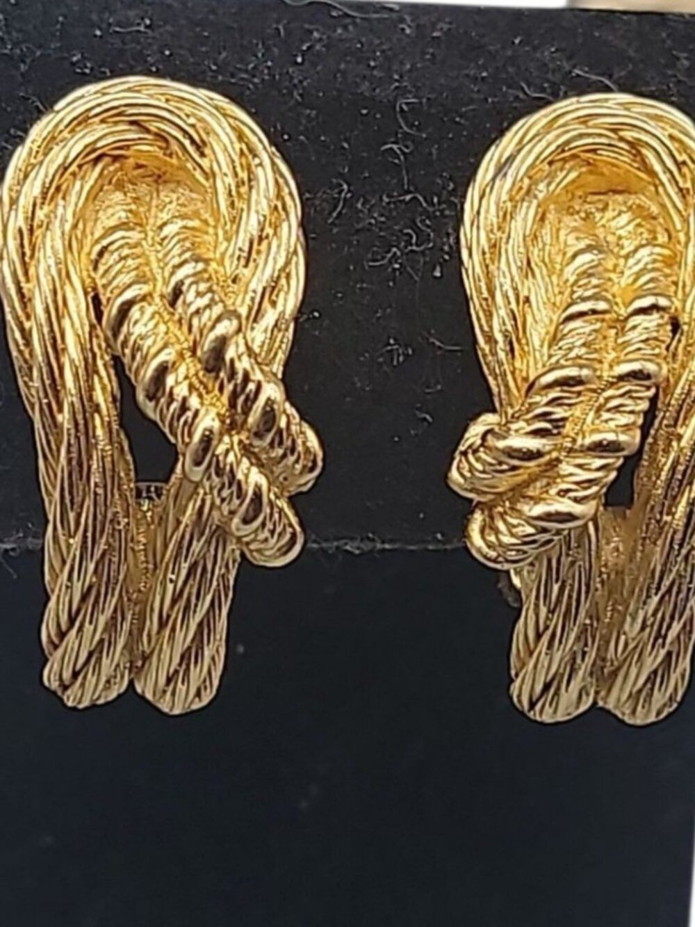 VINTAGE Christian Dior Cordage Knots Clip On Earrings Textured Gold Plated - Picture 5 of 12